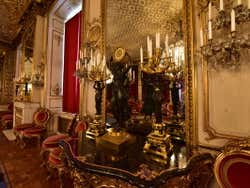 Il lusso del Palazzo Reale